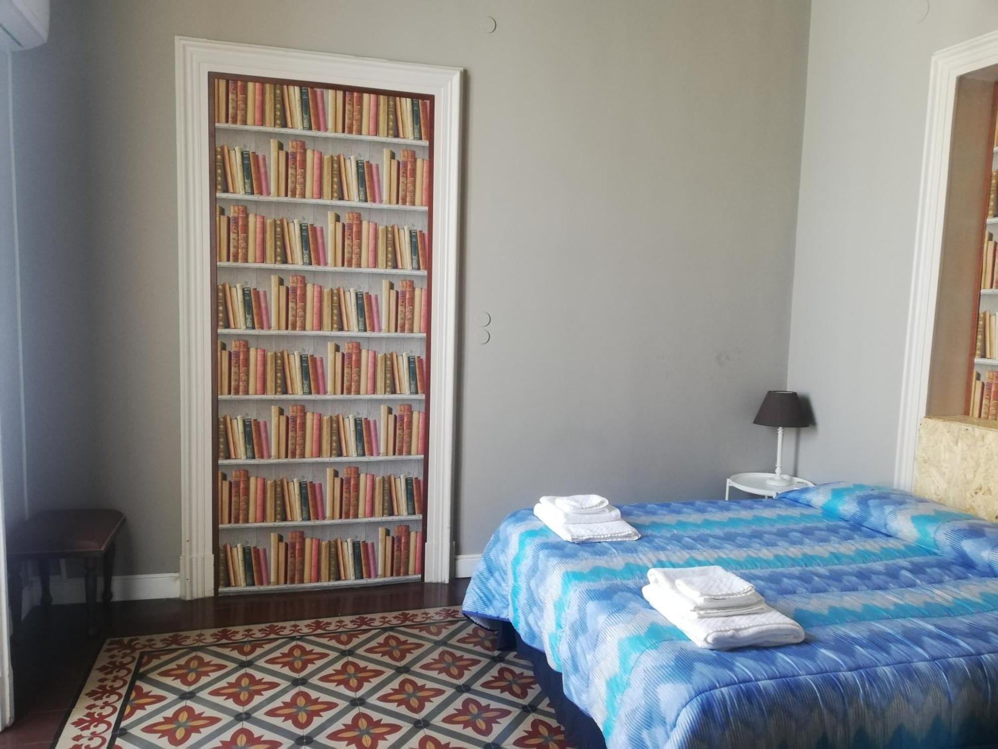 Wind House Apartman Catania Szoba fotó