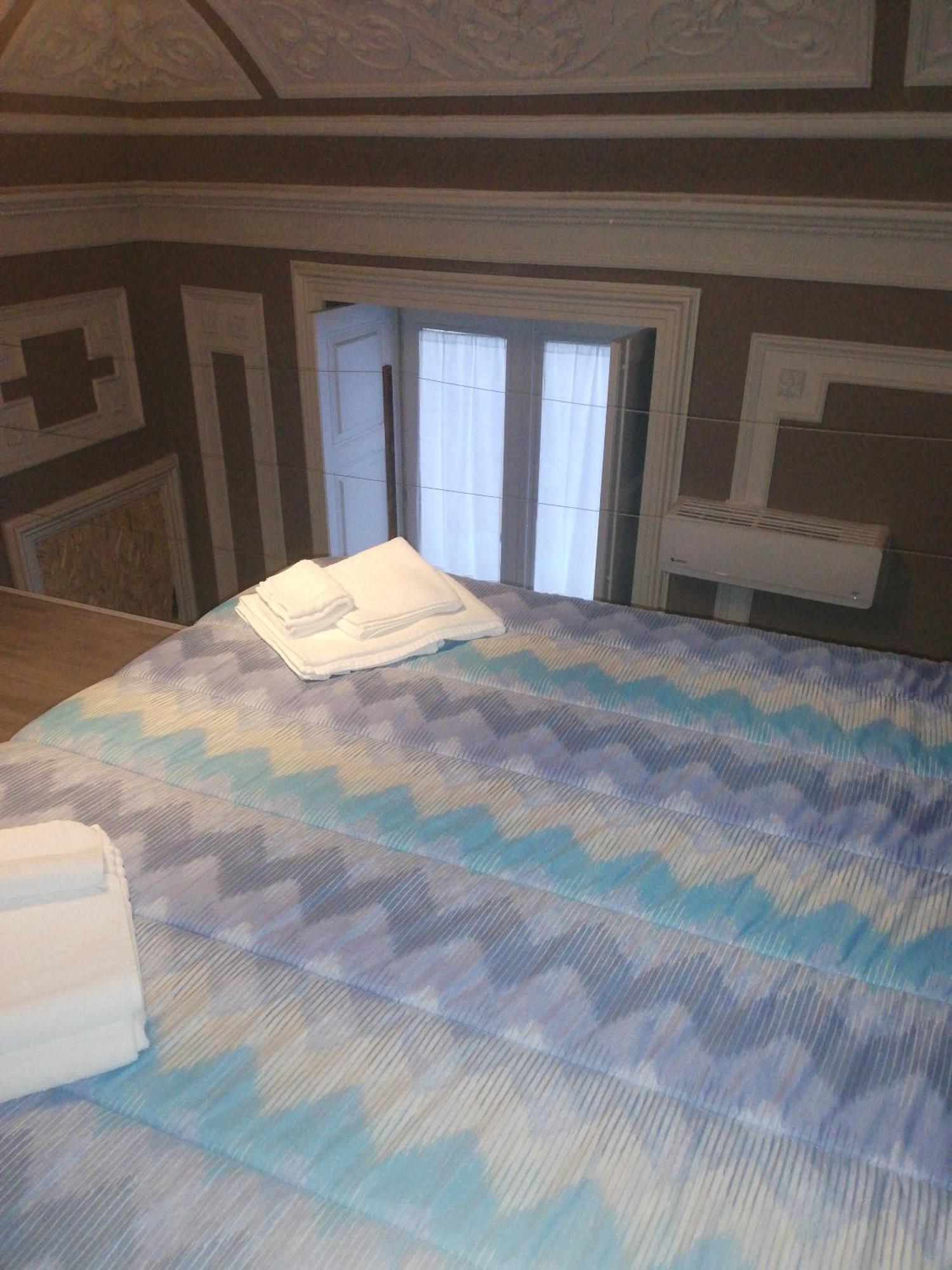 Wind House Apartman Catania Szoba fotó